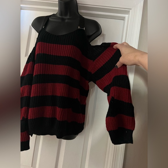 Cold Shoulder Distressed Striped Long Sleeve Sweater - Shein Curve - Picture 7 of 10